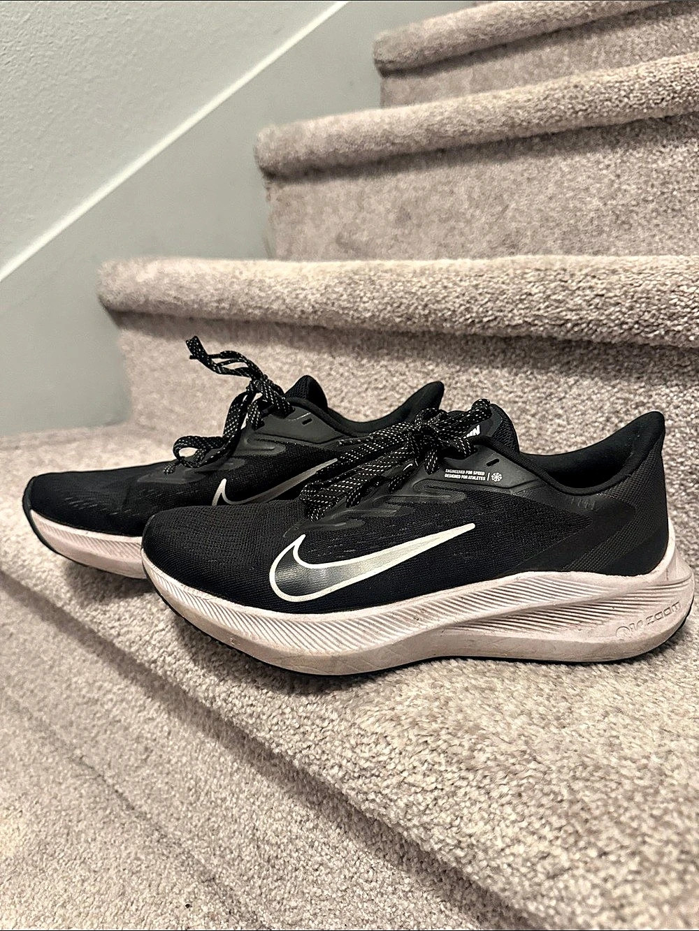Nike Air Zoom Winflo Black Athletic Shoes